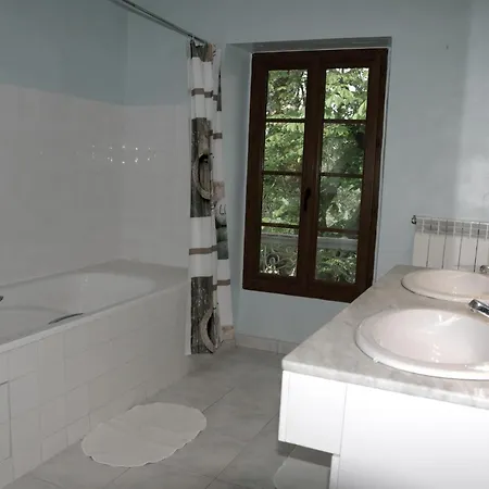 Ancienne Ferme Renovee Dans Le Gers Holiday home Beraut