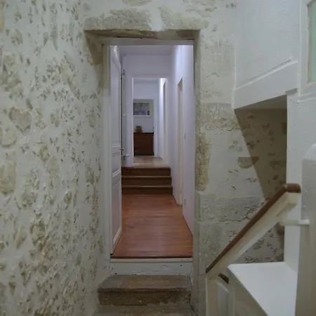 Holiday home Ancienne Ferme Renovee Dans Le Gers