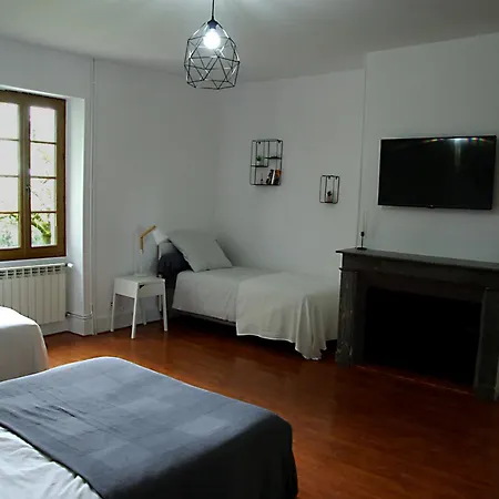 Ancienne Ferme Renovee Dans Le Gers Holiday home *