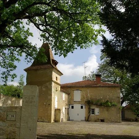 Holiday home Ancienne Ferme Renovee Dans Le Gers *